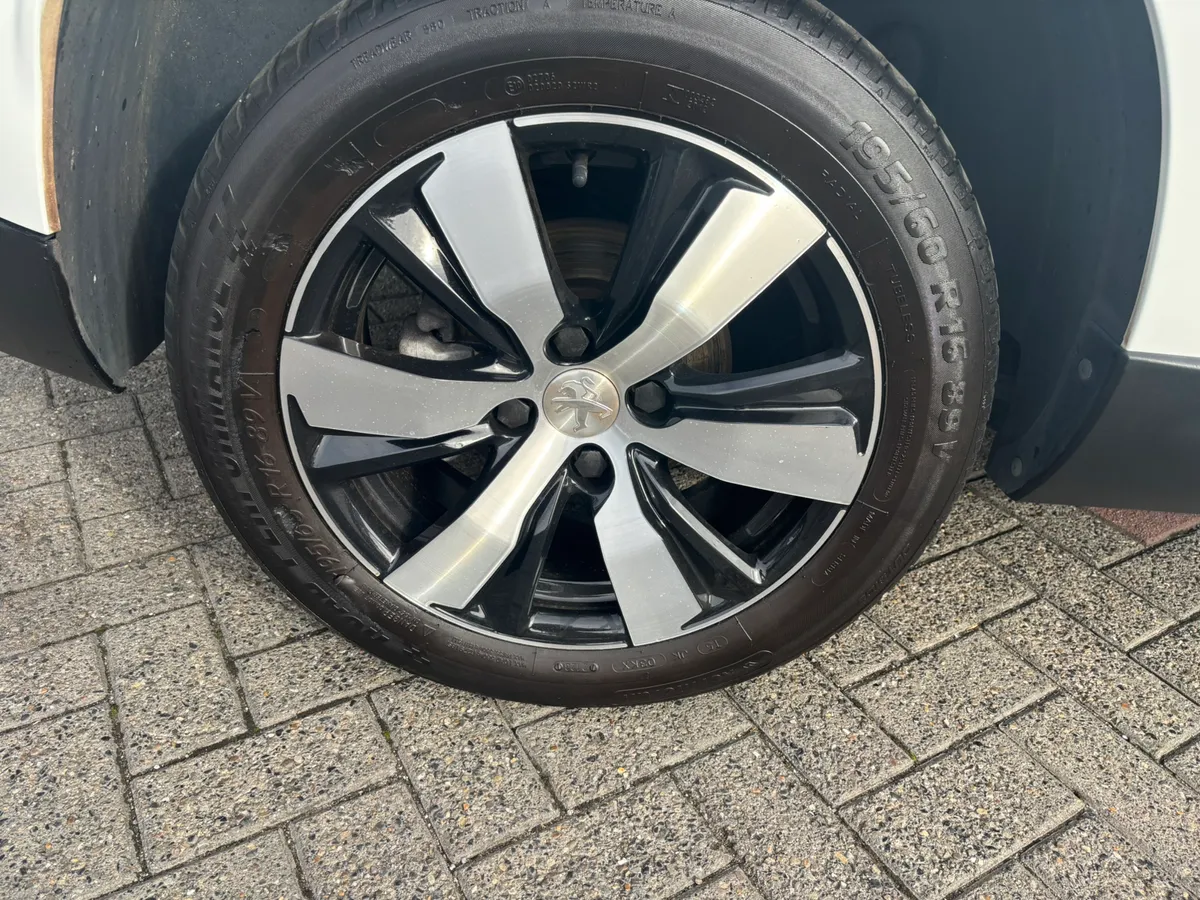 2016 Peugeot 2008 Active 1.6 diesel - Image 4