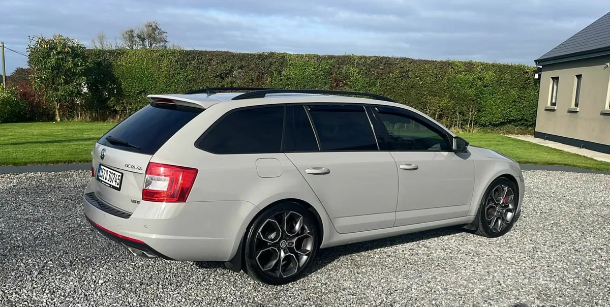 2015 Skoda Octavia VRS 2.0 TDI DSG - Image 4