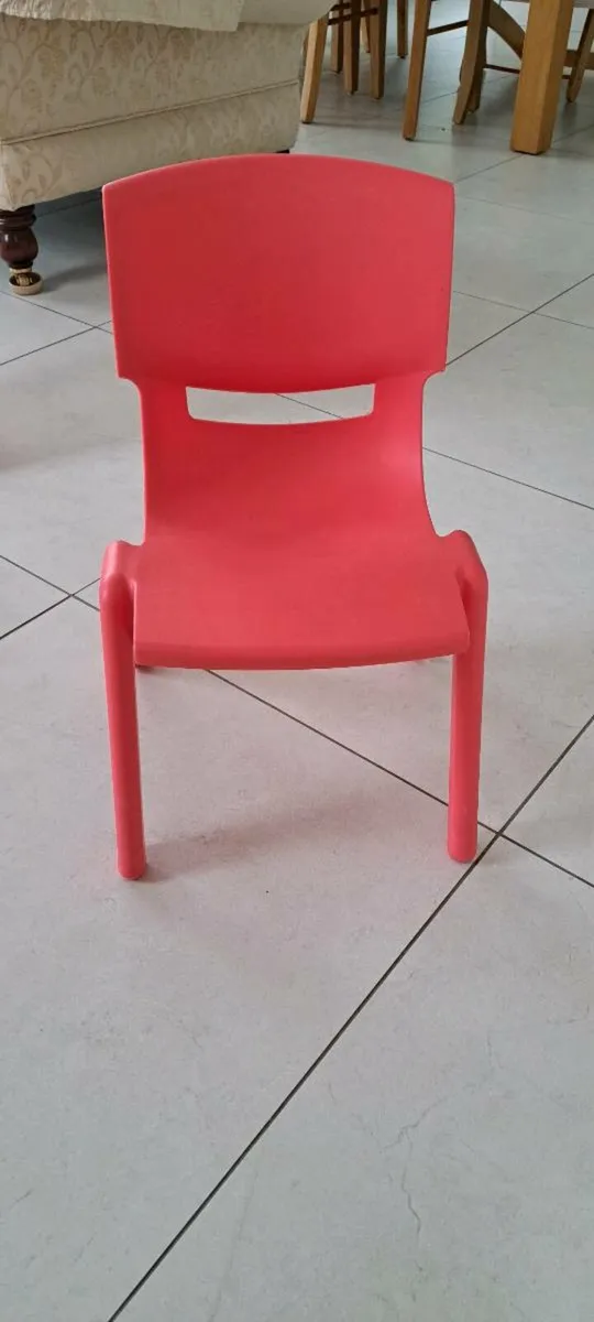 Children chair - Image 1