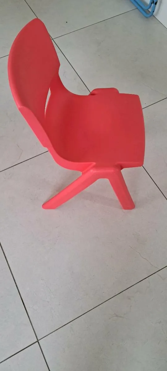 Children chair - Image 2