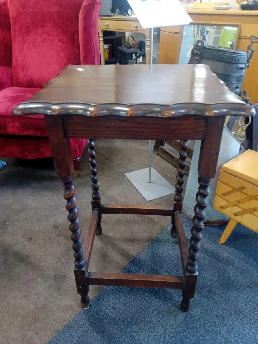 Antique Oak Barley Twist Lamp Table - Image 1