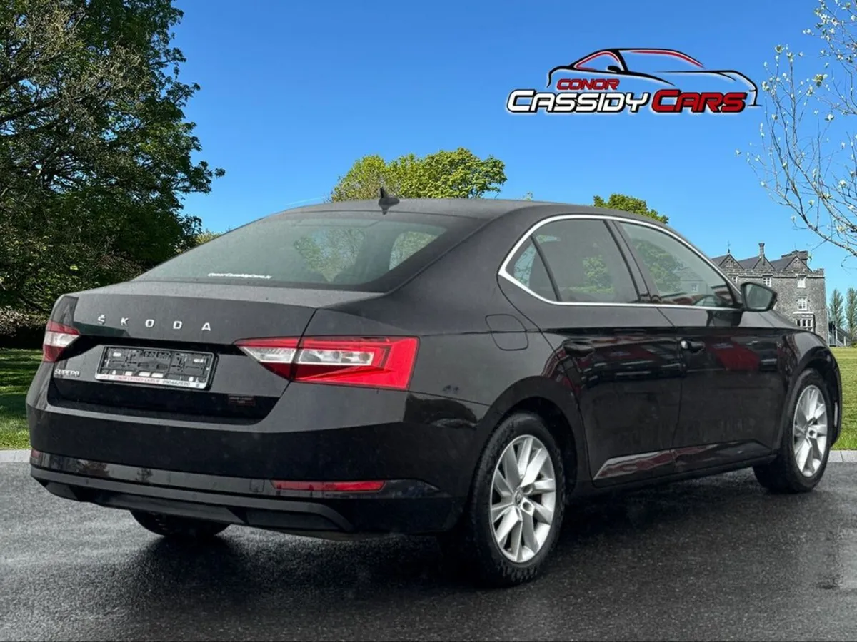 Skoda Superb SE TECHNOLOGY TDI DSG - Image 2