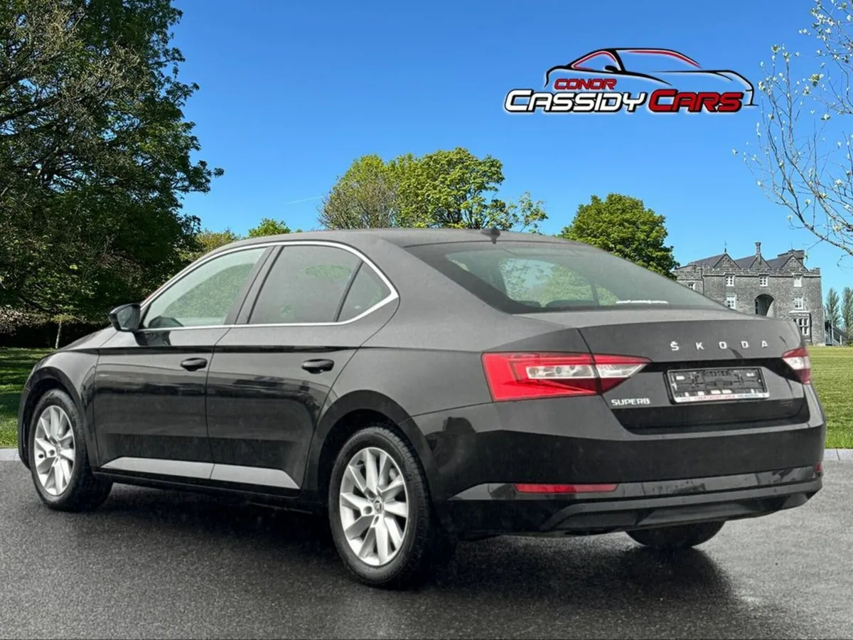 Skoda Superb SE TECHNOLOGY TDI DSG - Image 3