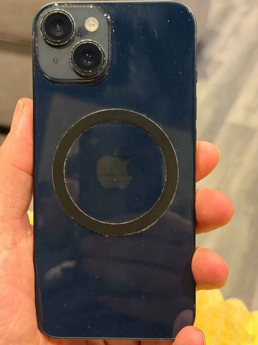 iPhone 14 - Image 2