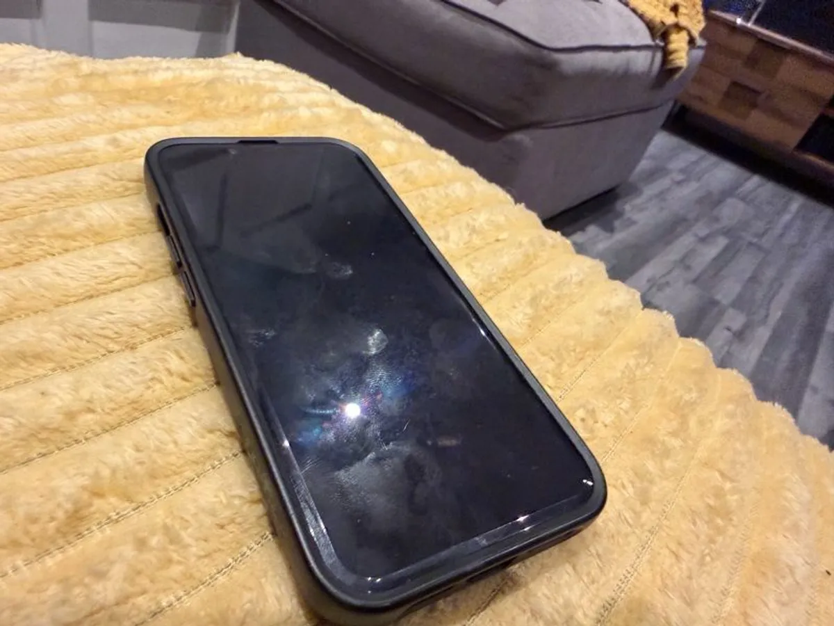 iPhone 14 - Image 3