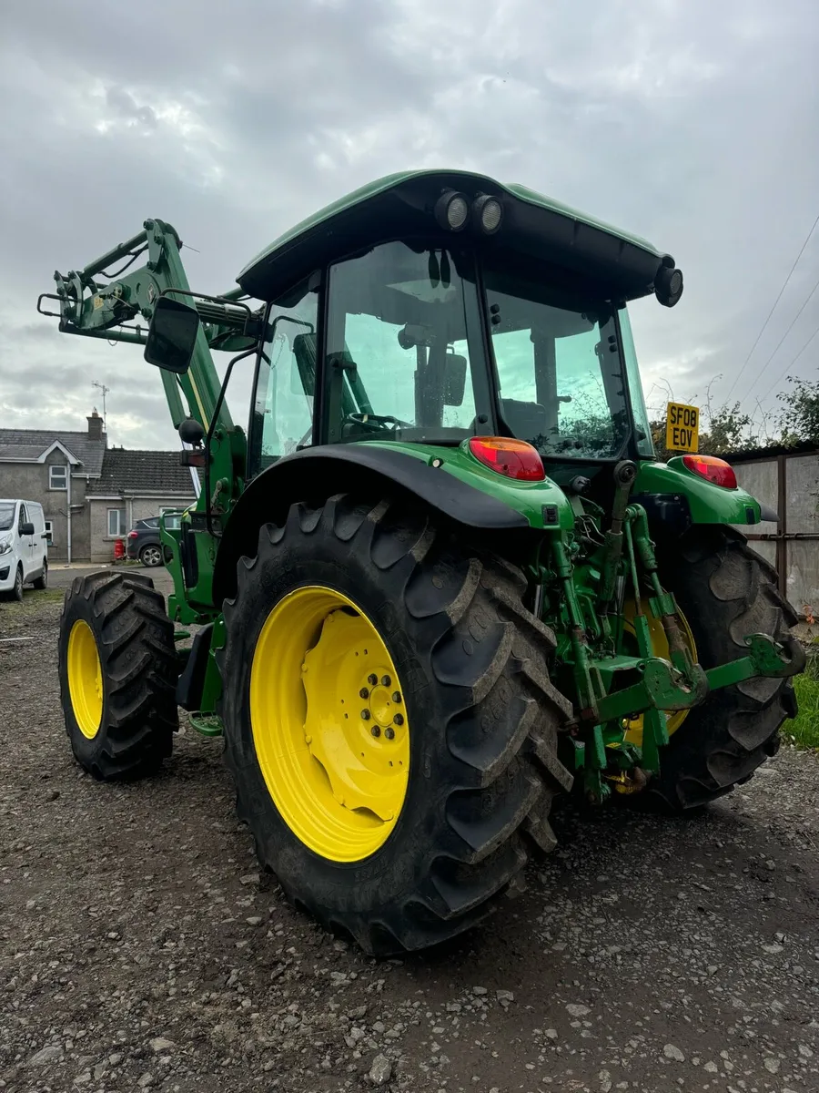 John Deere 5820 - Image 4