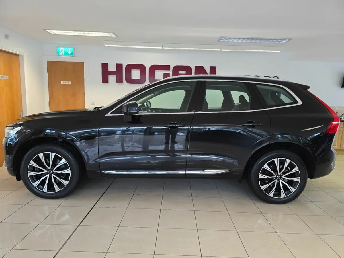 Volvo XC60 Diesel B4 Plus Bright Automatic - Image 4