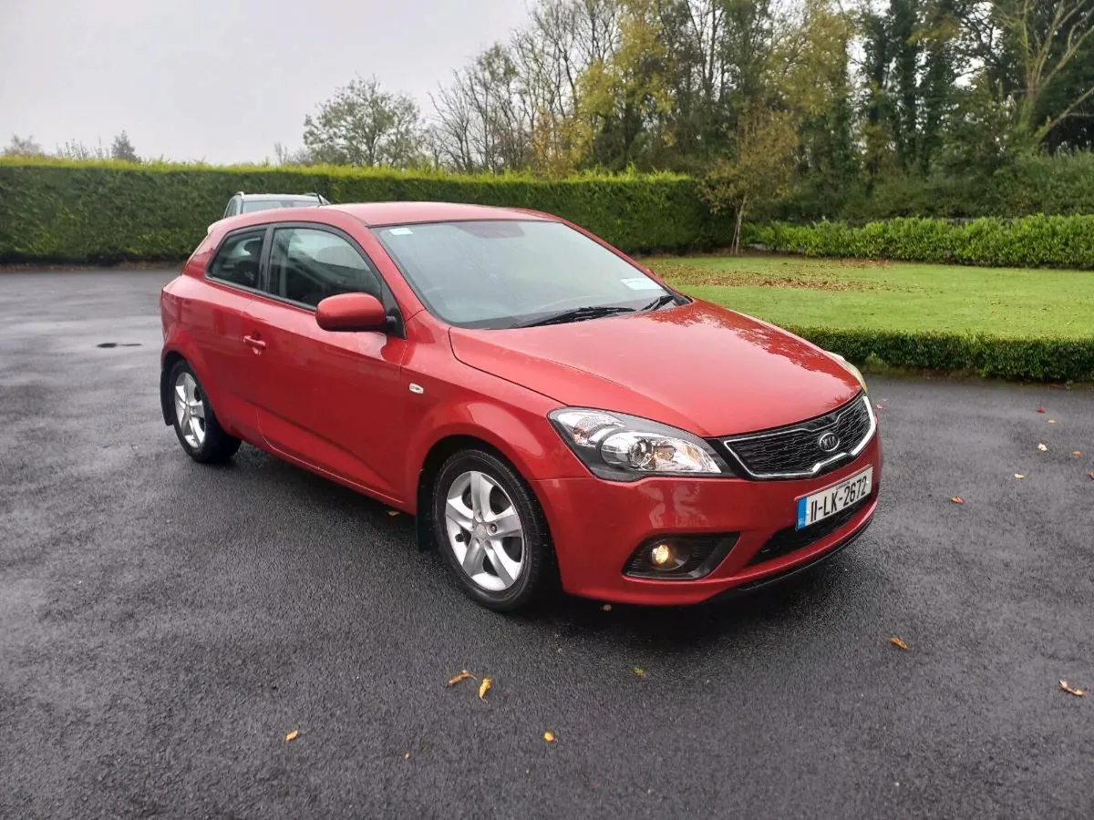 2011 Kia Ceed - Image 1