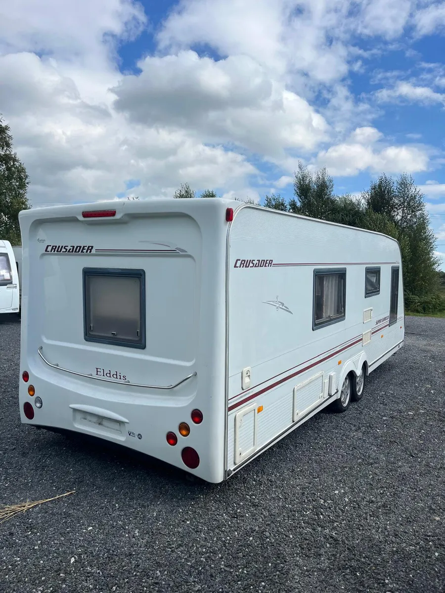 Elddis 4 Berth Fixed Bed Rear Washroom Caravan - Image 4