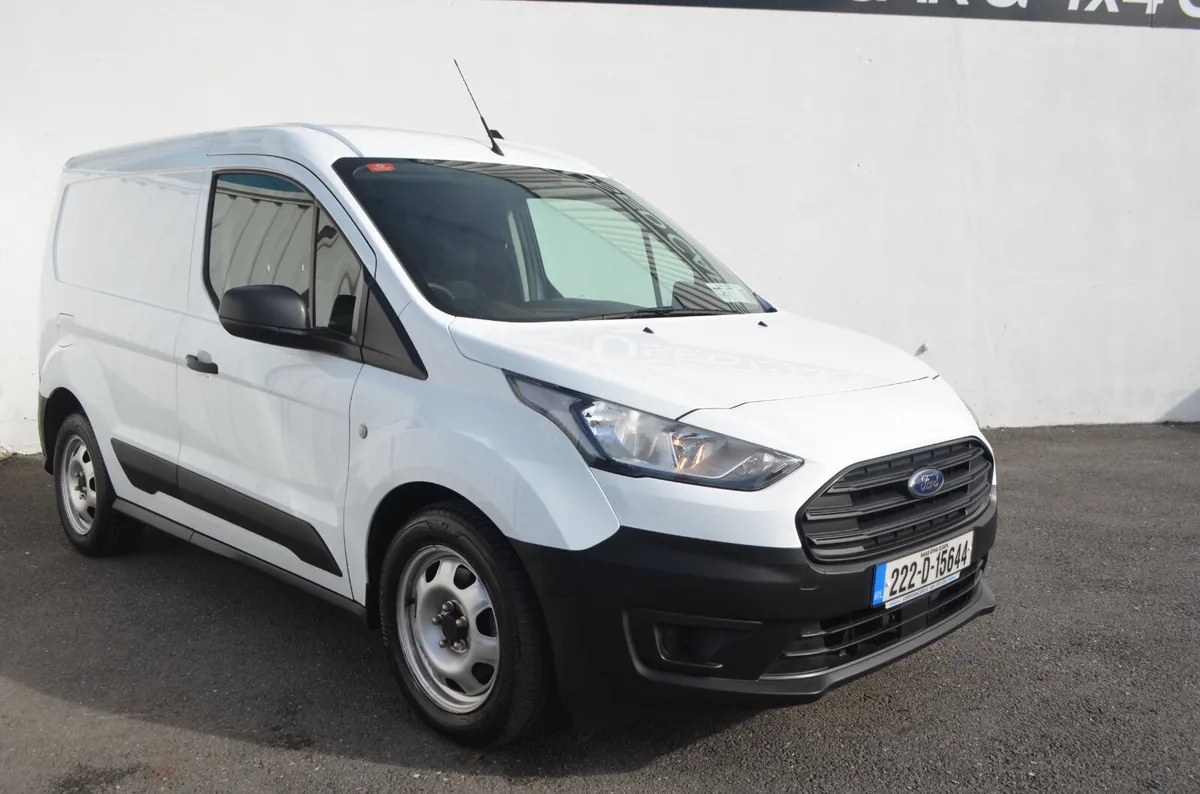 ONLY 59,000KMS!!-3 SEATS-CASH PRICE INCLS VAT - Image 2