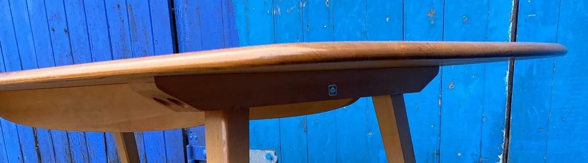 ERCOL BLONDE DINING TABLE - Image 3