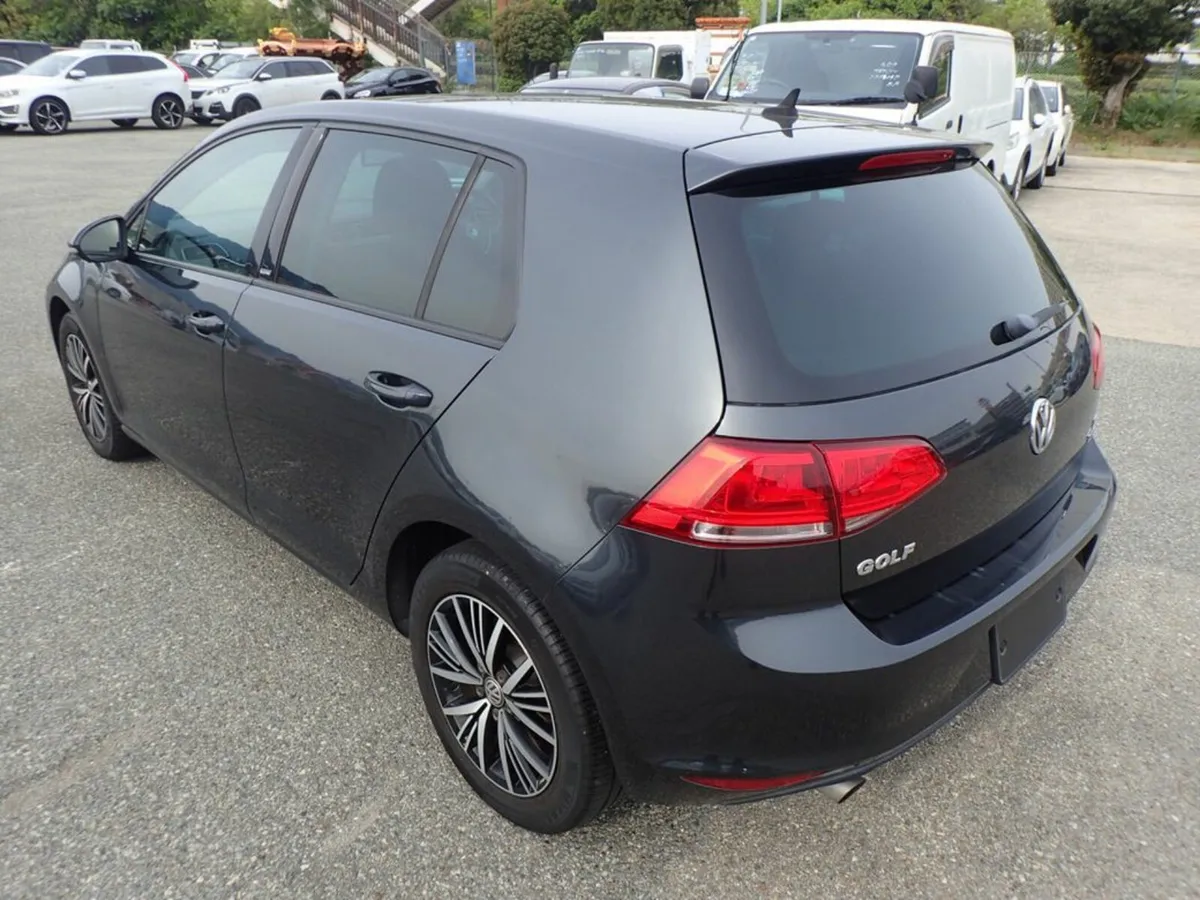 Volkswagen Golf 1.2 Highline 5Dr H/B Automatic - Image 3