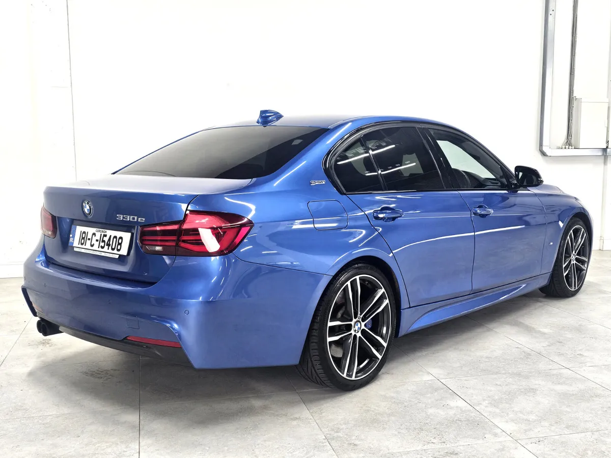 2018 BMW 330e M-Sport Shadow Edition - Image 4