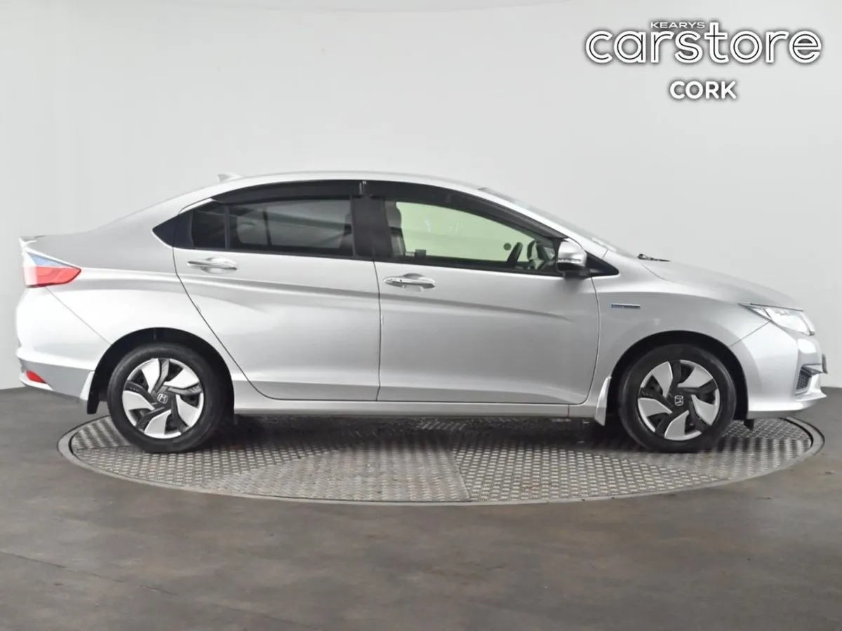 Honda Grace 1.5 4 DR Auto - Image 3