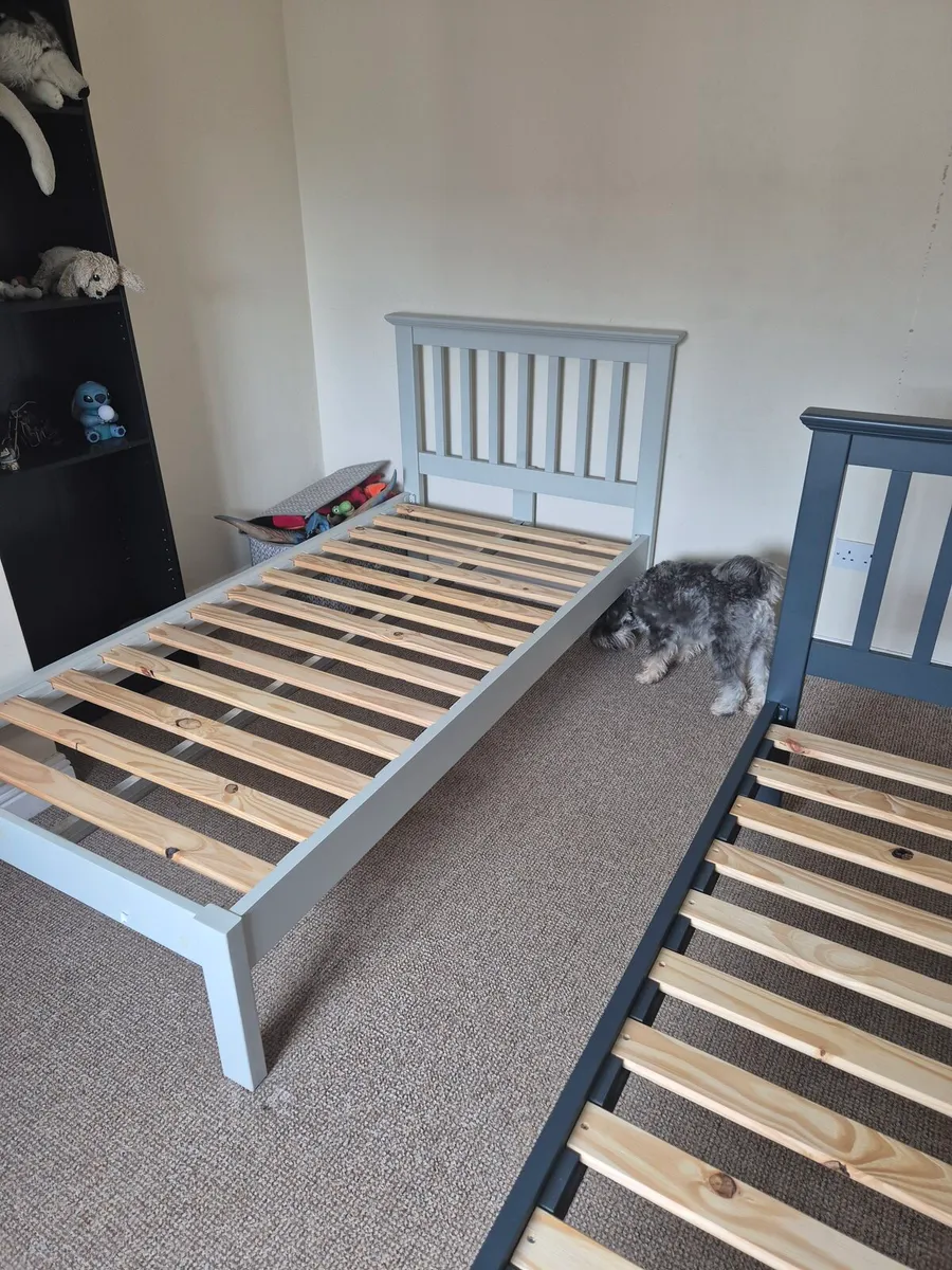 beds - Image 1