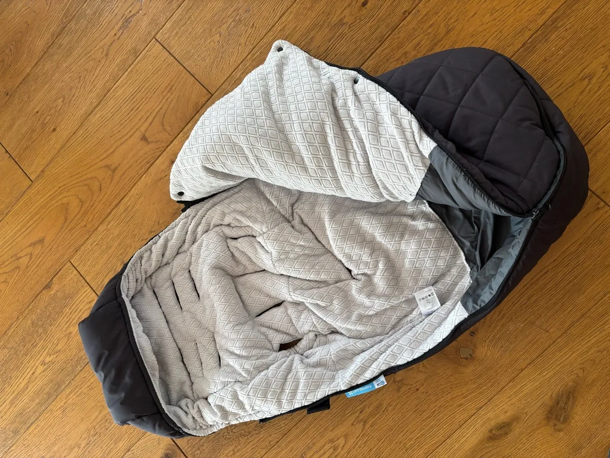 Uppababy cozy ganoosh footmuff - Image 3