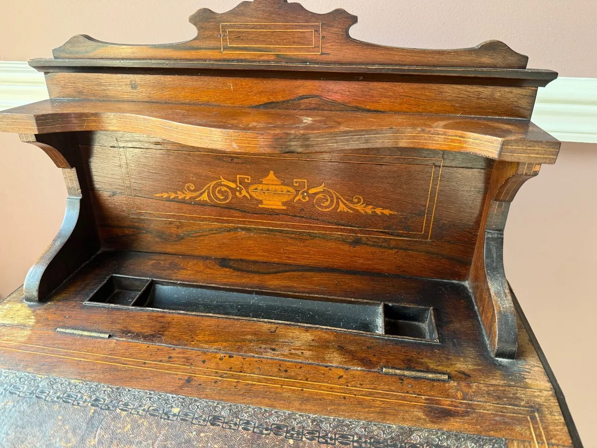 Sweet antique writing desk - Image 1