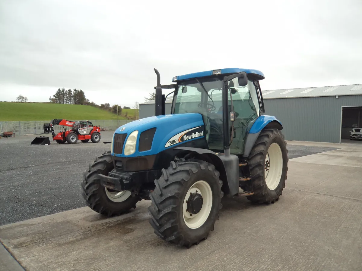 2005 New Holland TS 115 A Plus - Image 4
