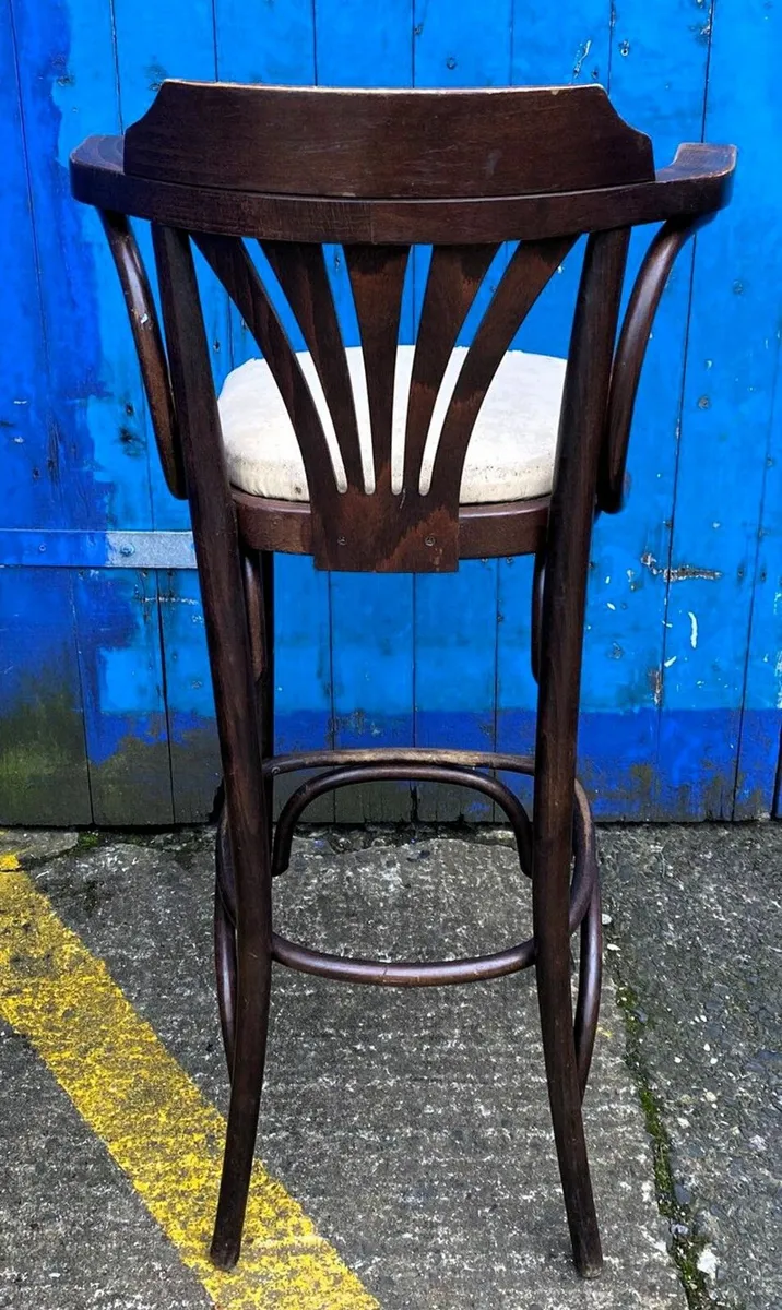 BENTWOOD BAR STOOLS £55 EACH - Image 4