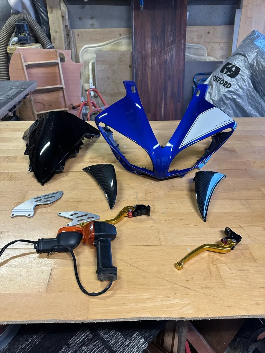 Yamaha r1 tank / fuel filter / top fairing - Image 1