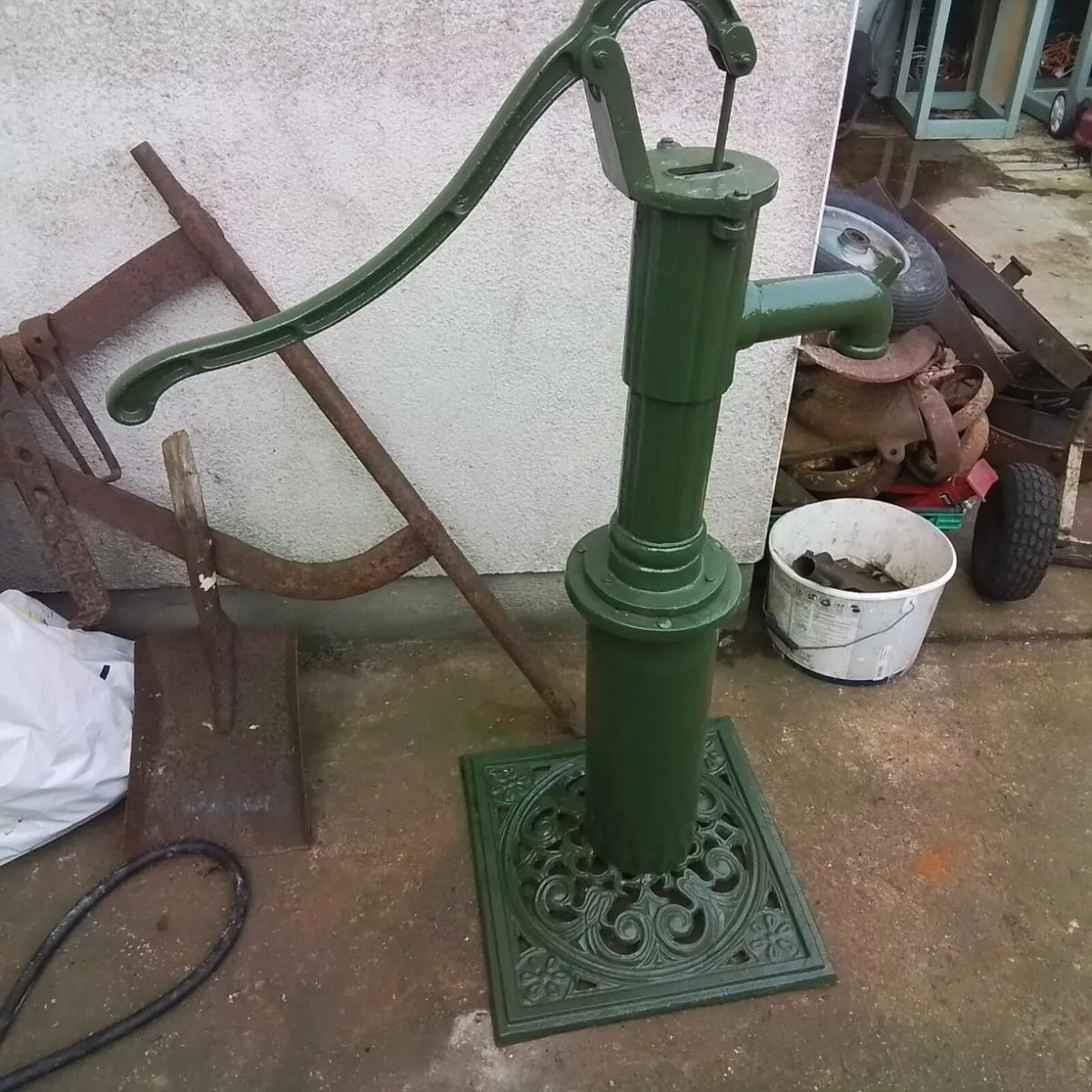 ANTIQUE WATER PUMP - Image 2