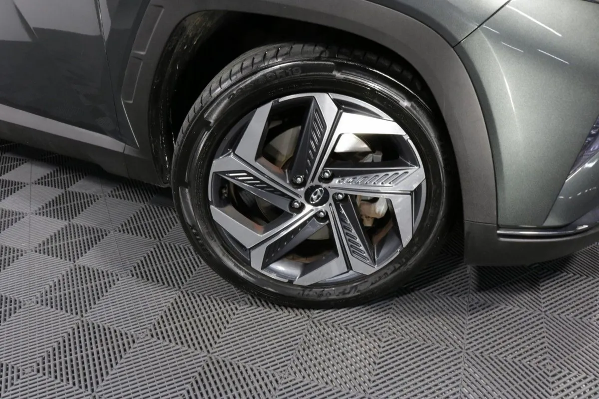 Hyundai Tucson Hybrid Executive Plus 1.6l Petrol - Image 4