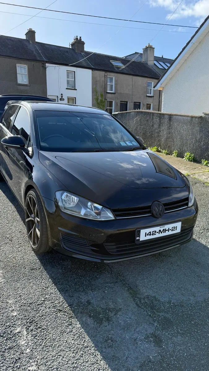 Volkswagen Golf 2014 - Image 1