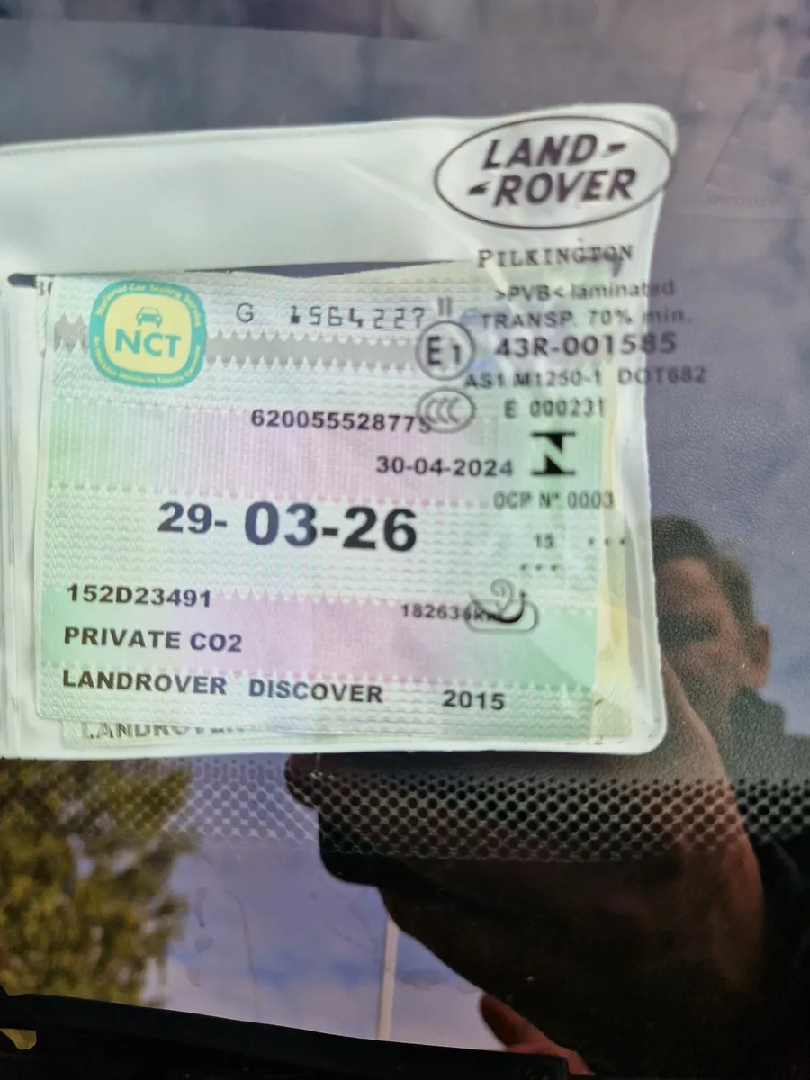 Land Rover Discovery Sport 2015 - Image 3