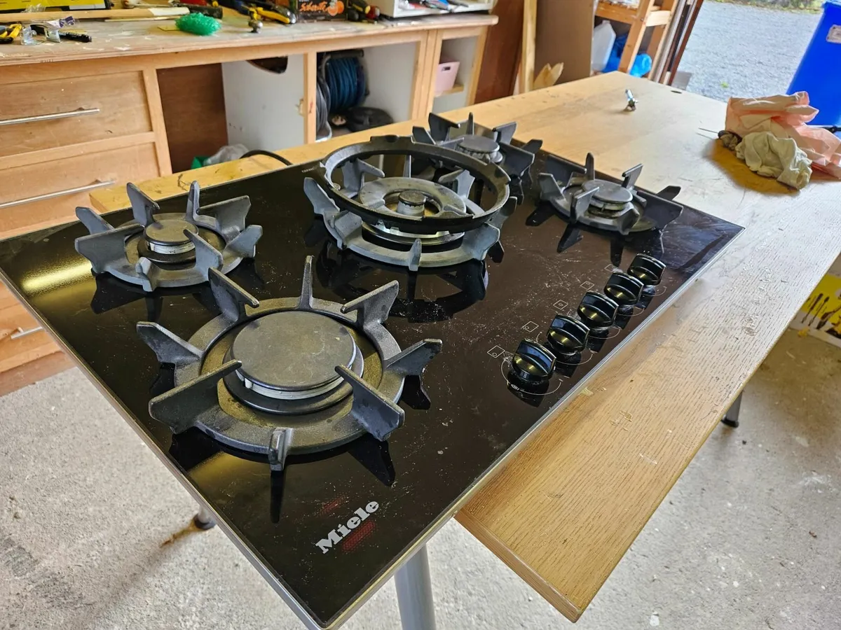 Kitchen hob - gas - Image 4