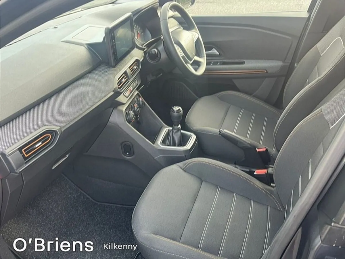 Dacia Sandero Stepway Expression 1.0 TCE 90 BHP 5 - Image 4