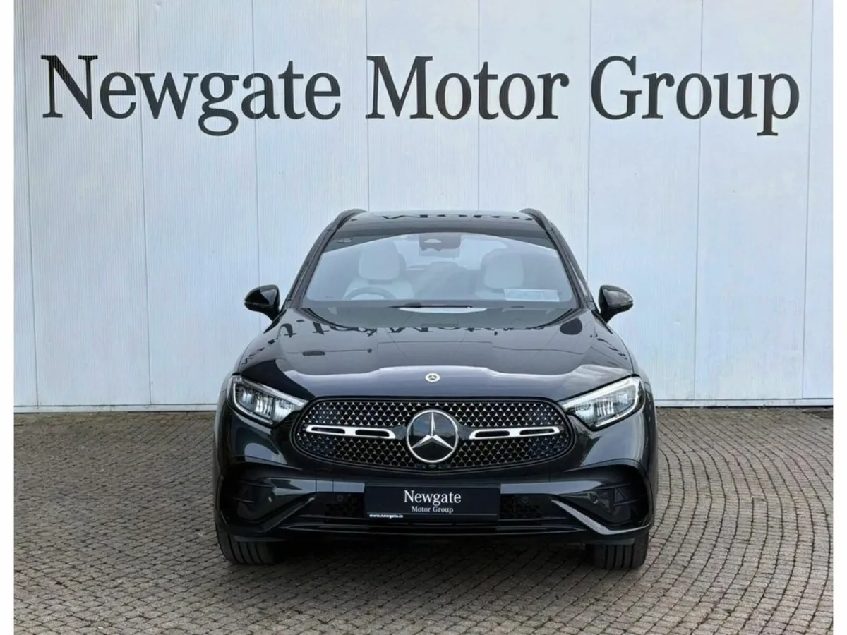 Mercedes-Benz GLC 220D 4MATIC AMG Line Plus - Image 2