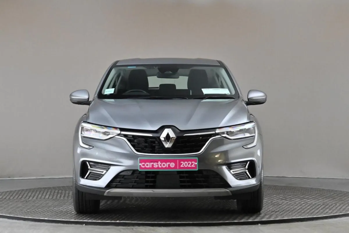 Renault Arkana Iconic E-tech Hybrid 145BHP Auto - Image 2