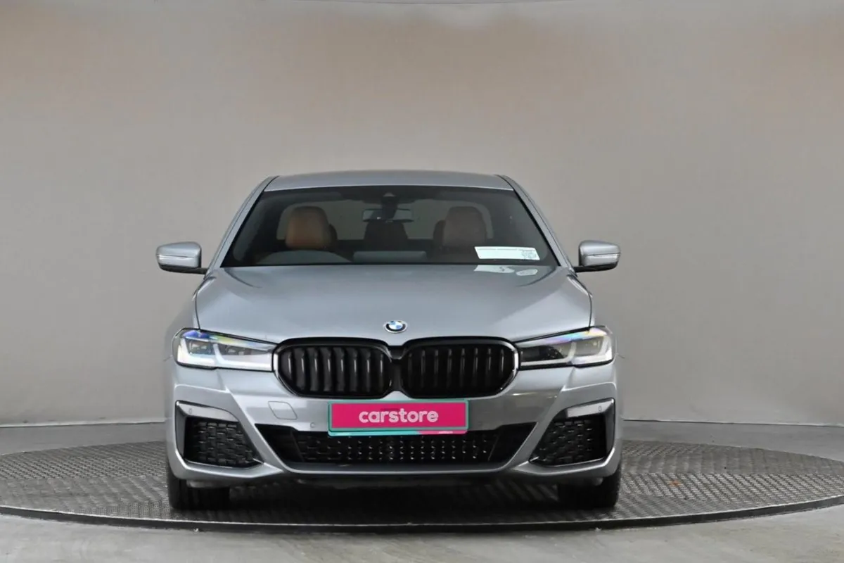 BMW 5 Series 520D M Sport-pro  tan Leather 20  Al - Image 2
