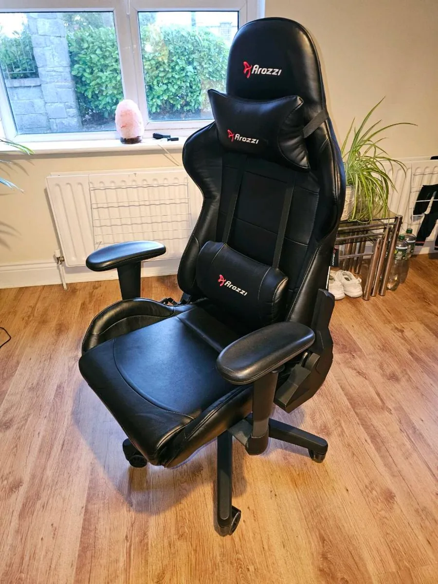 Arozzi Gaming Chair Black Leather - Image 2