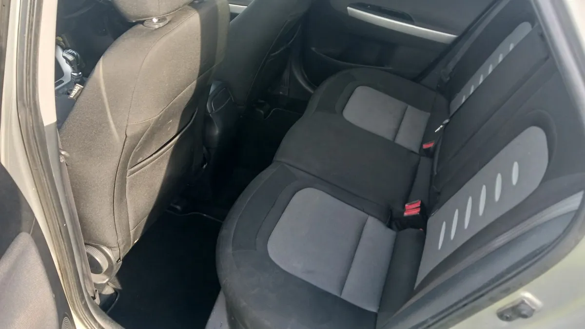 Kia Ceed 2012 - Image 2