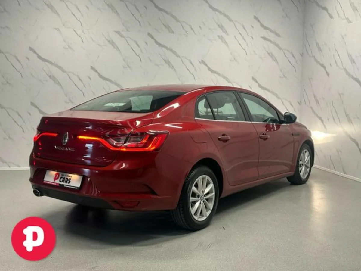 Renault Megane Play TCE 4DR - Straight Sale Discou - Image 3
