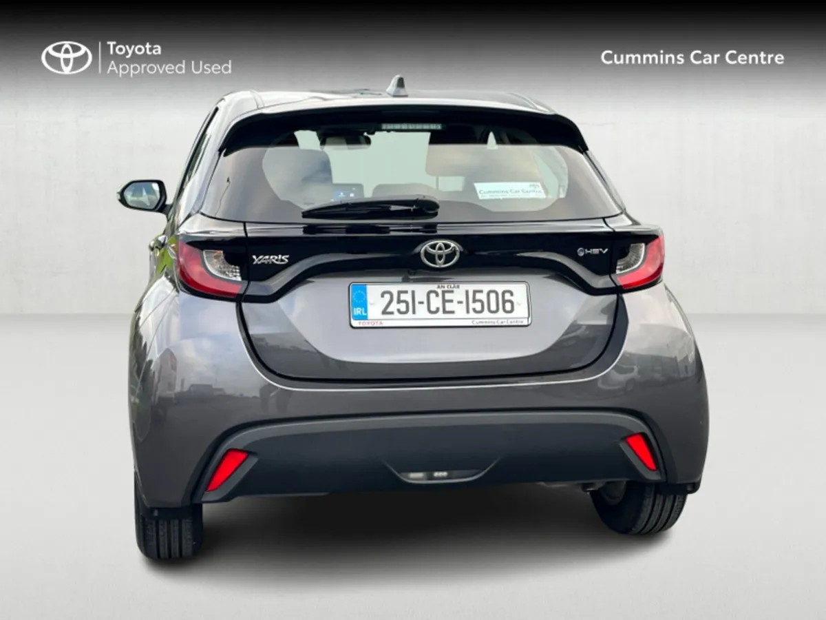 Toyota Yaris Yaris Hybrid 115 Luna - Image 4