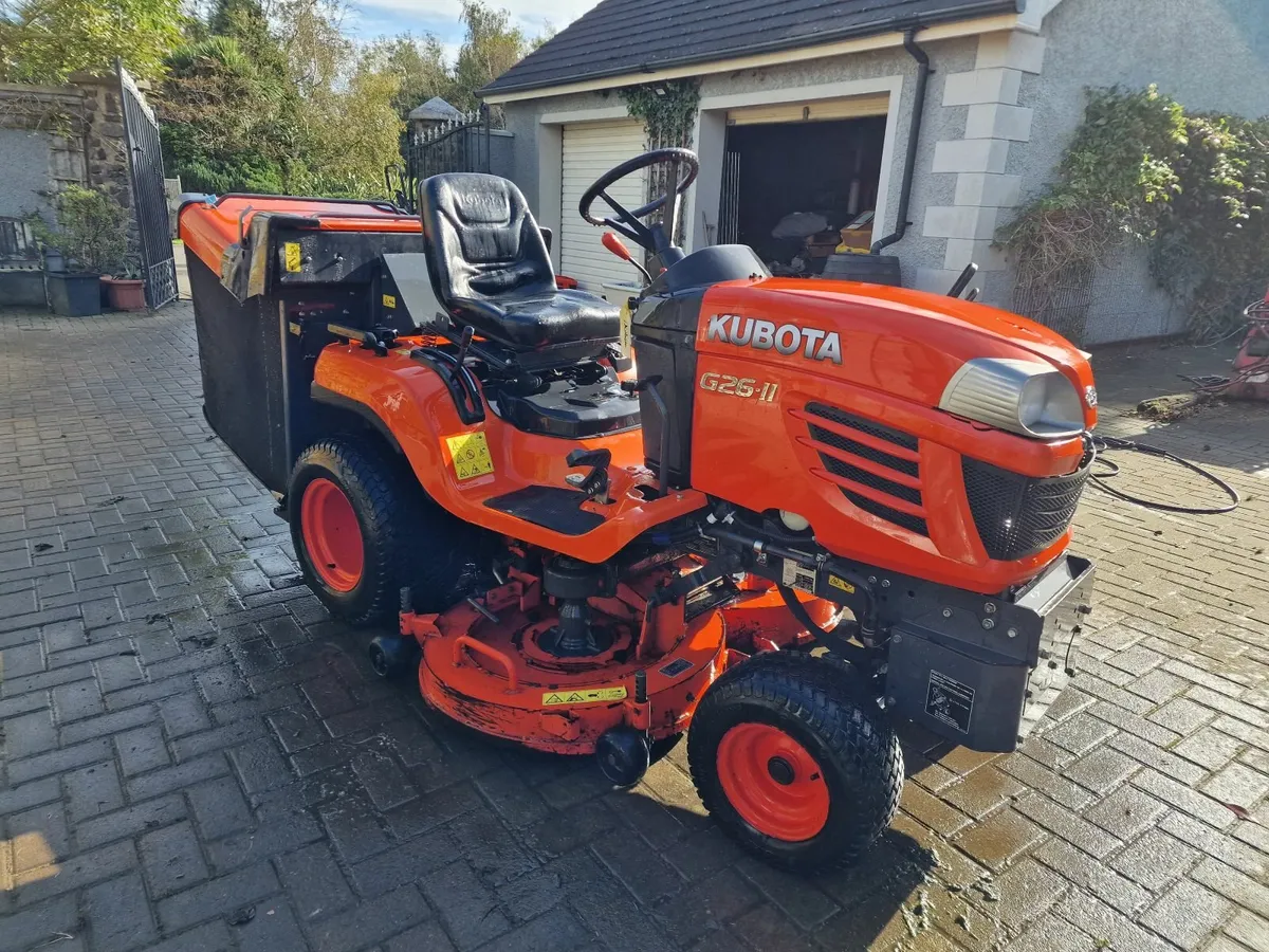 Kubota G26-II ride on mower lawnmower - Image 1