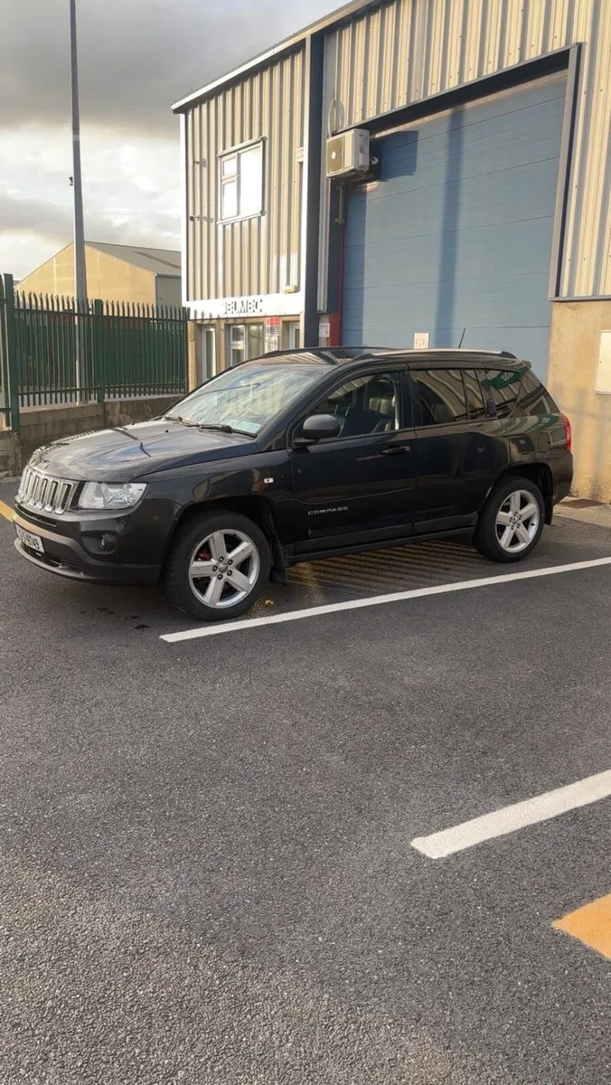 Jeep Compass 2012 - Image 2