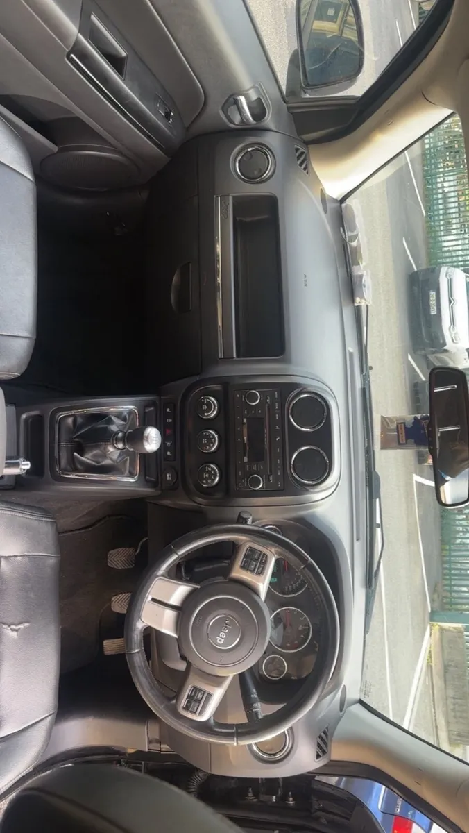 Jeep Compass 2012 - Image 3
