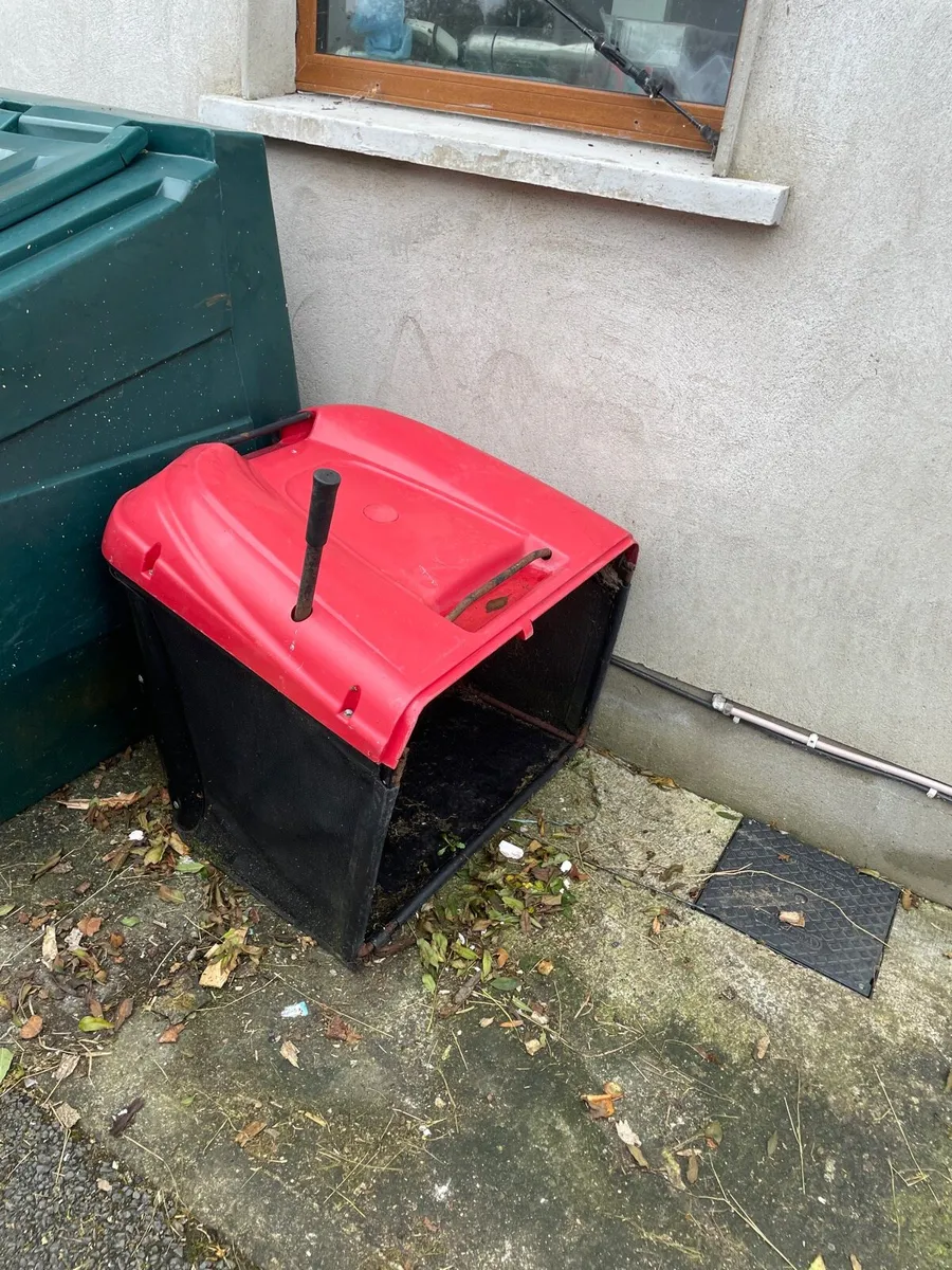 Ride on lawnmower bag - Image 1