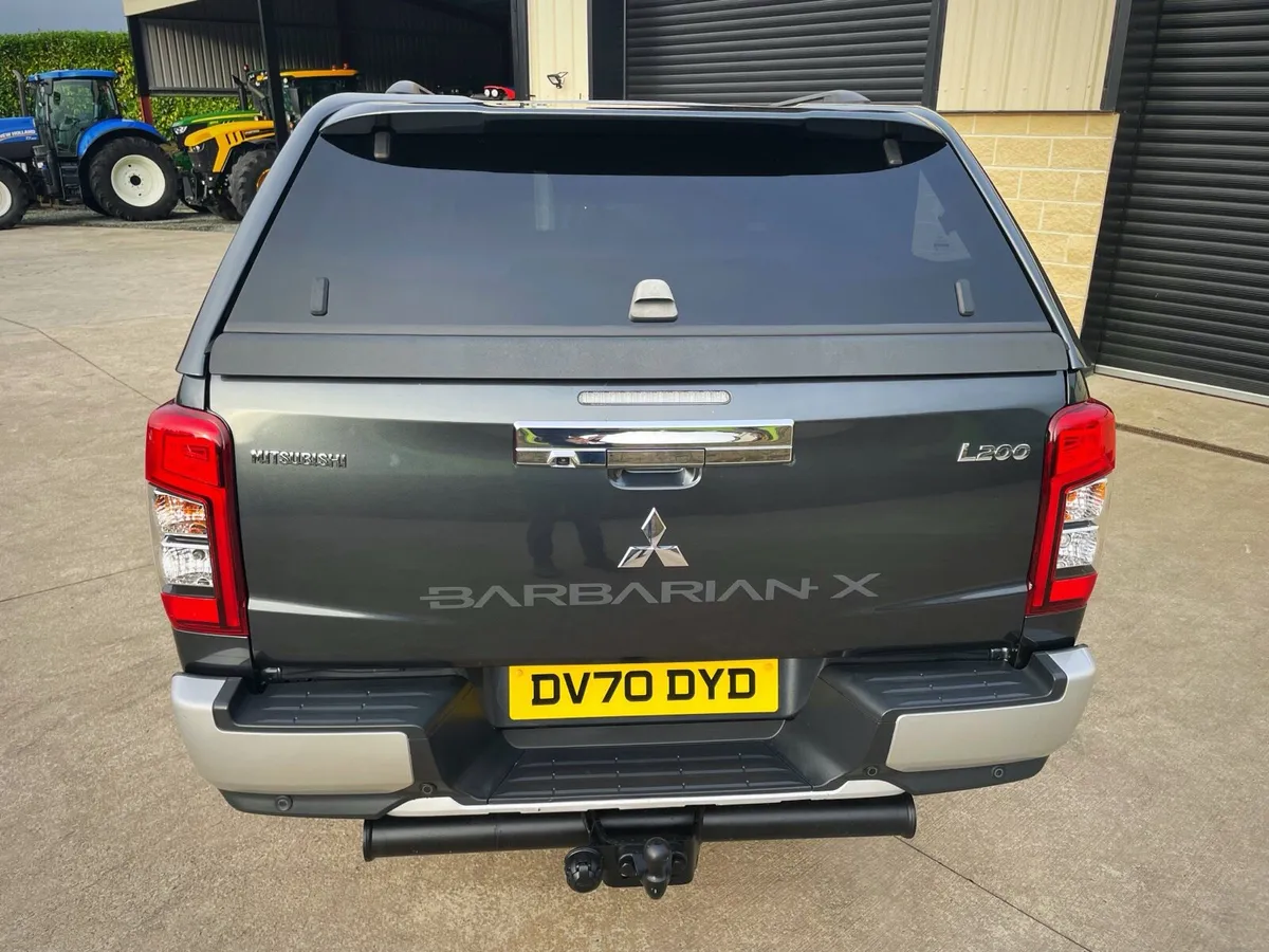 LATE 2020 MITSUBISHI L200 BARBARIAN X AUTO - Image 3