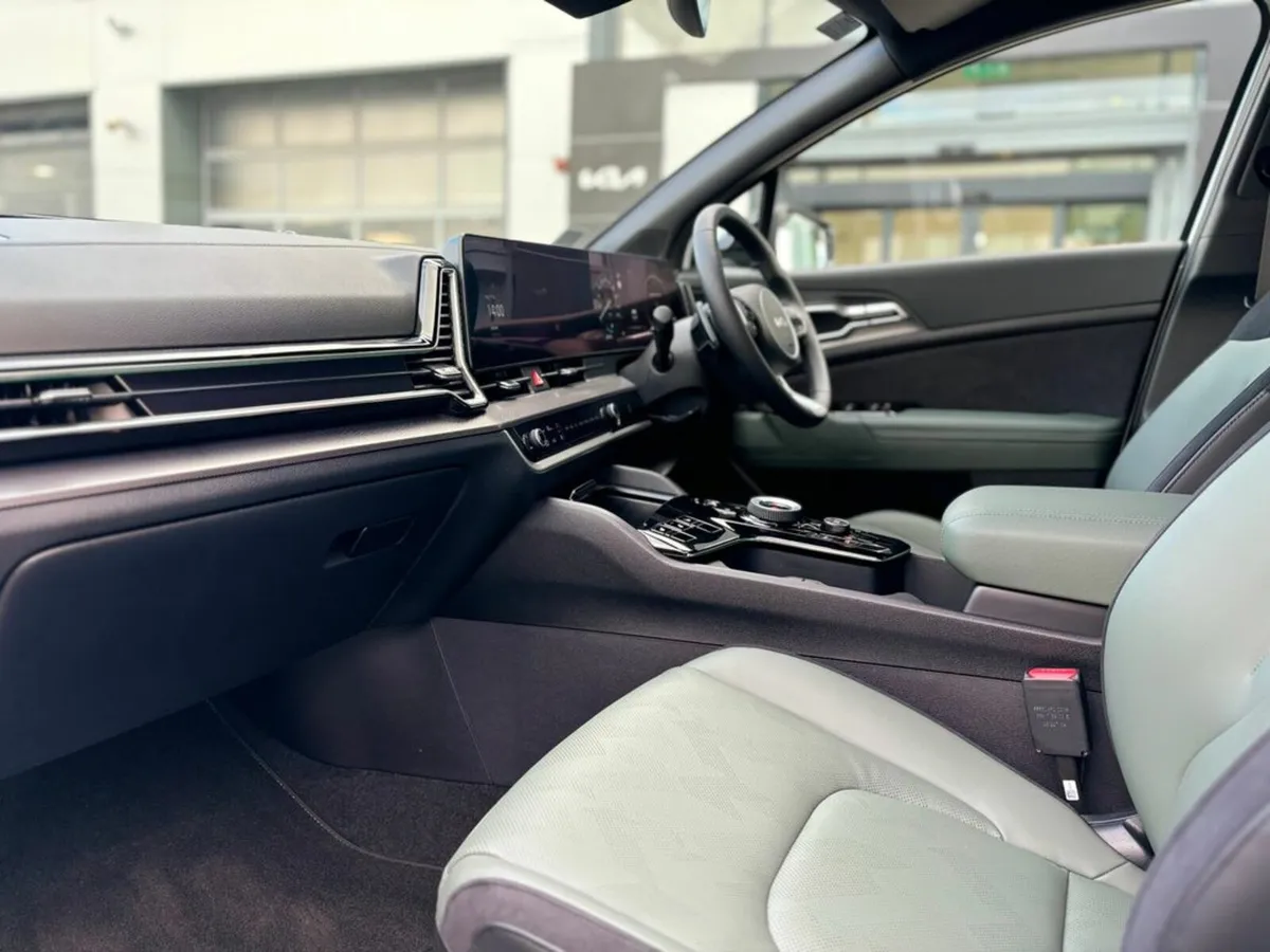 Kia Sportage 1.6 Hybrid (0% Finance available) - Image 4