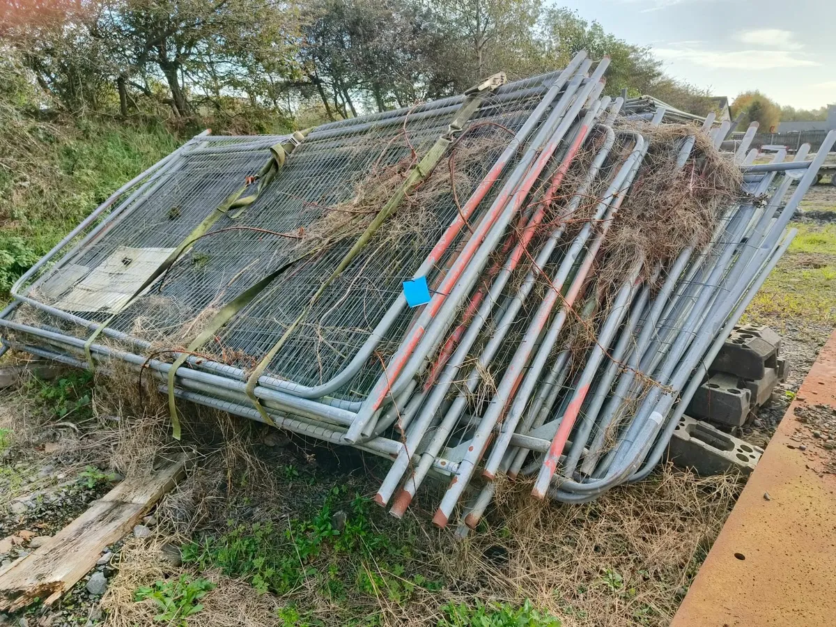 Temporary Herras Fencing - Image 3