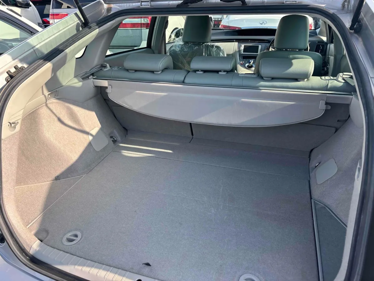 Toyota Prius 2014 1.8 Hybrid - Image 4