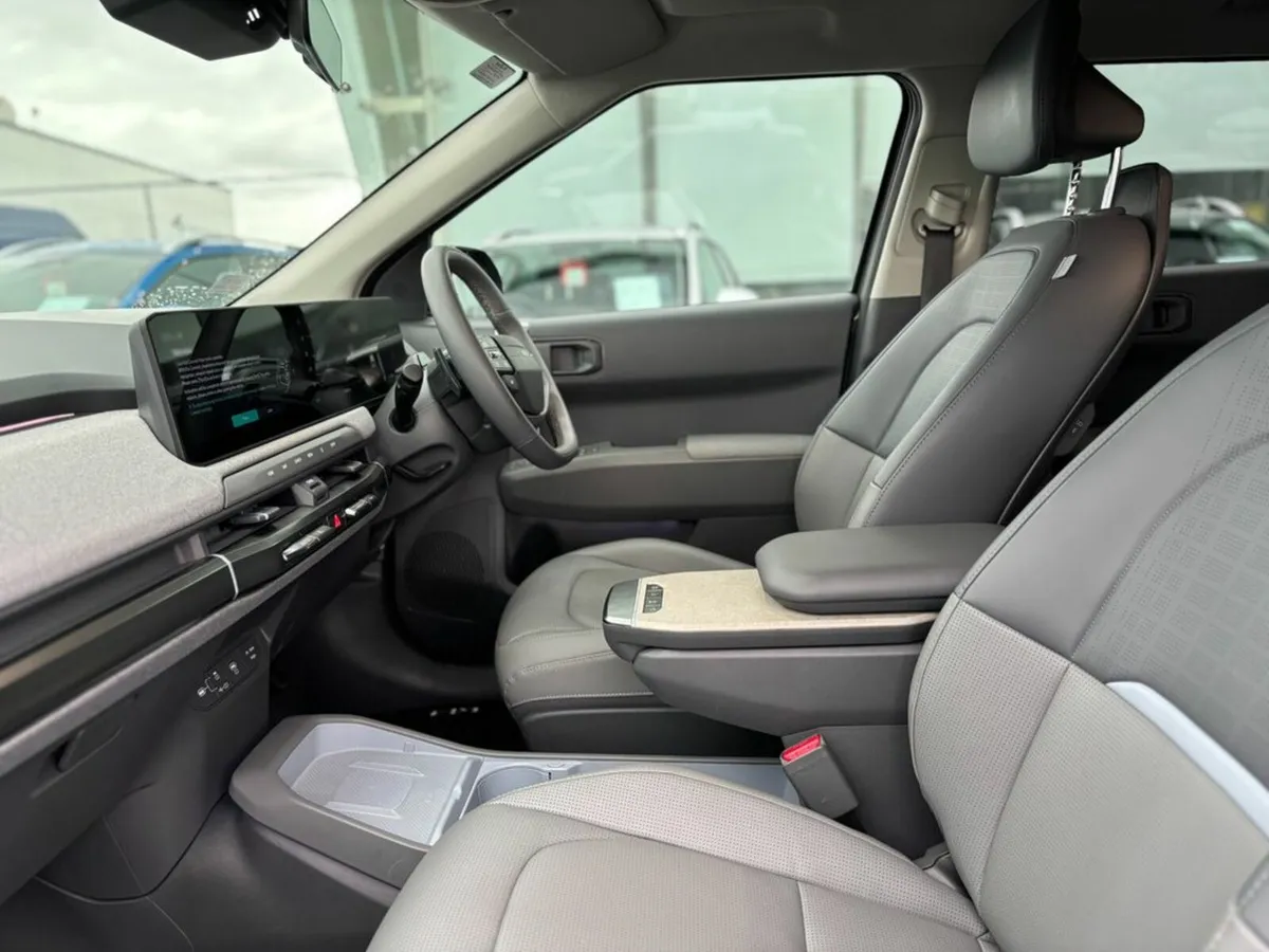 Kia EV3 Earth 3 (585km range) - Image 4