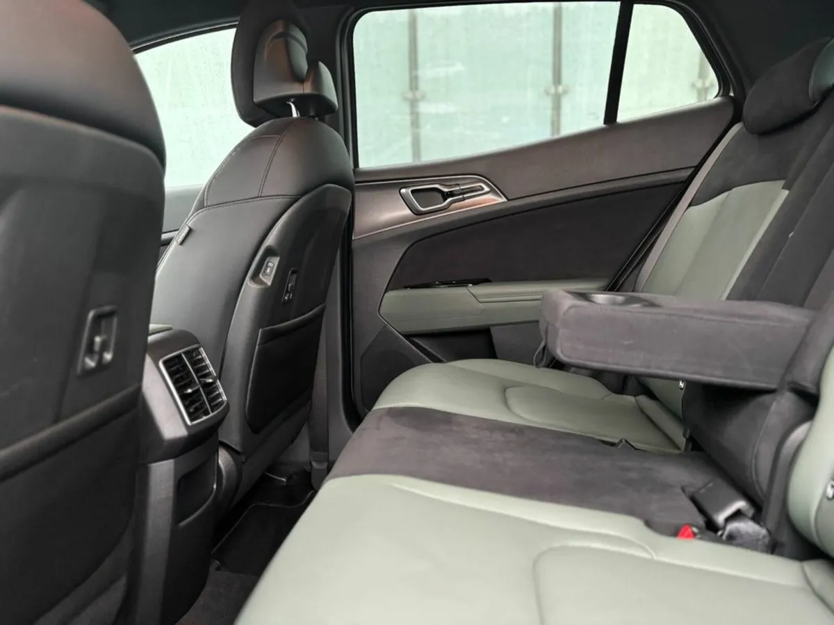 Kia Sportage 1.6 HEV Anniversary Model - Image 4