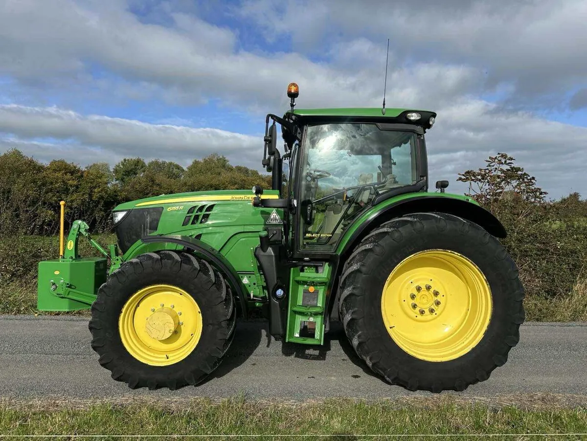 191 JOHN DEERE 6155R **50km/hr AutoQuad** - Image 2