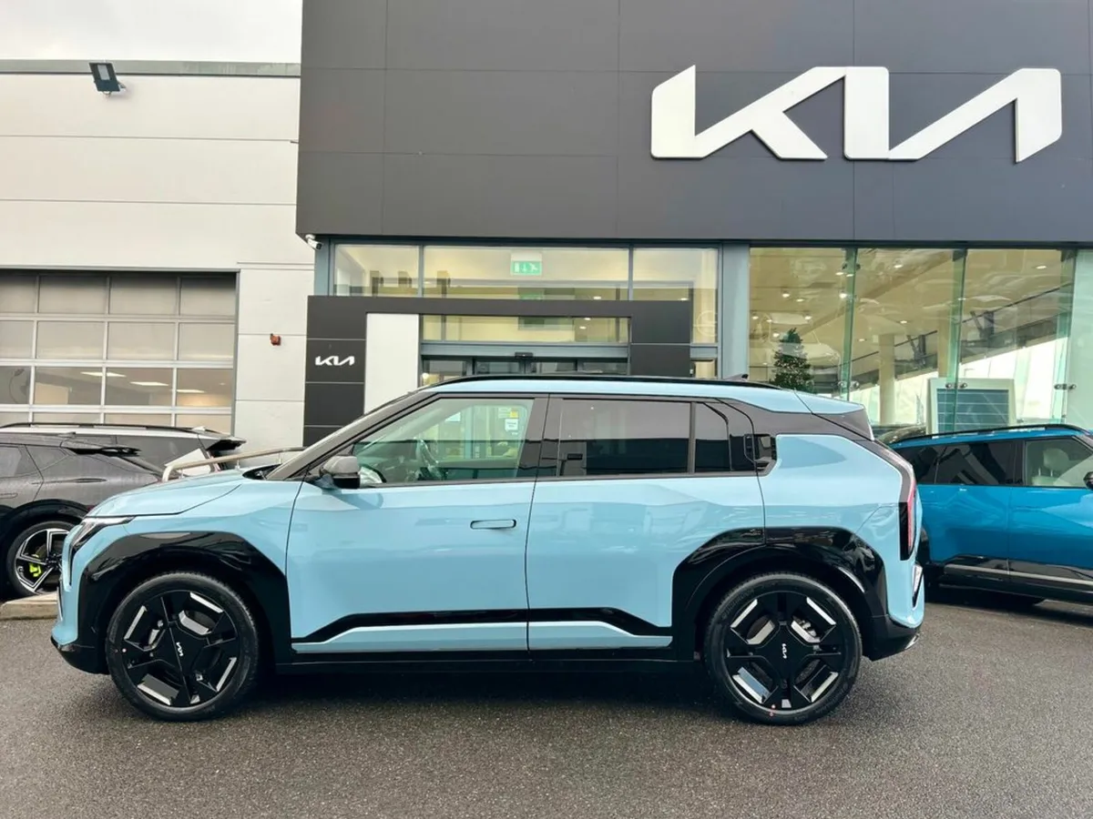 Kia EV3 GT Line (585km range) - Image 3