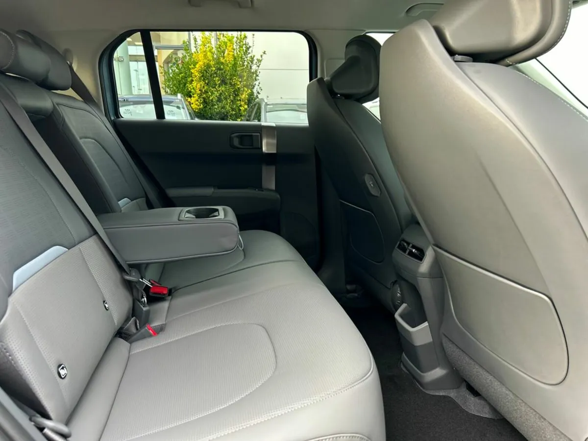 Kia EV3 Earth 3 (585KM Range) - Image 4